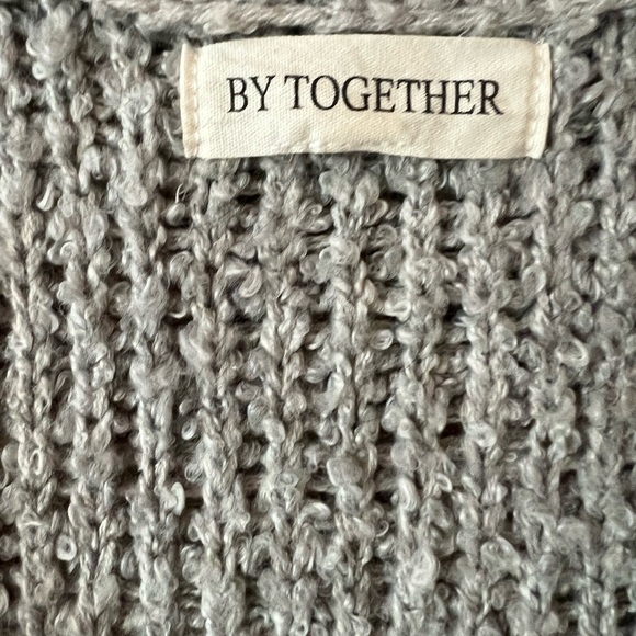 Grey sweater with buttons - Picture 3 of 4